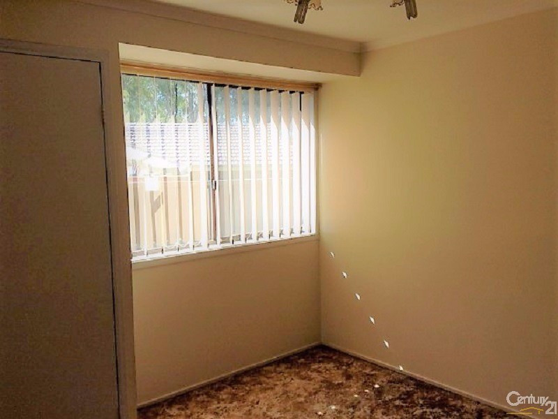 Edensor Park NSW 2176