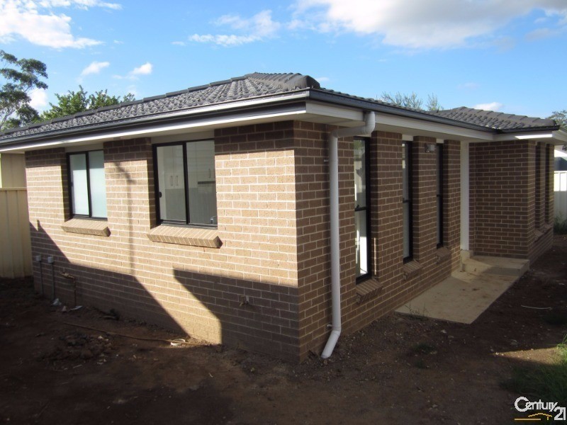 5a Belfield Road, Bossley Park NSW 2176