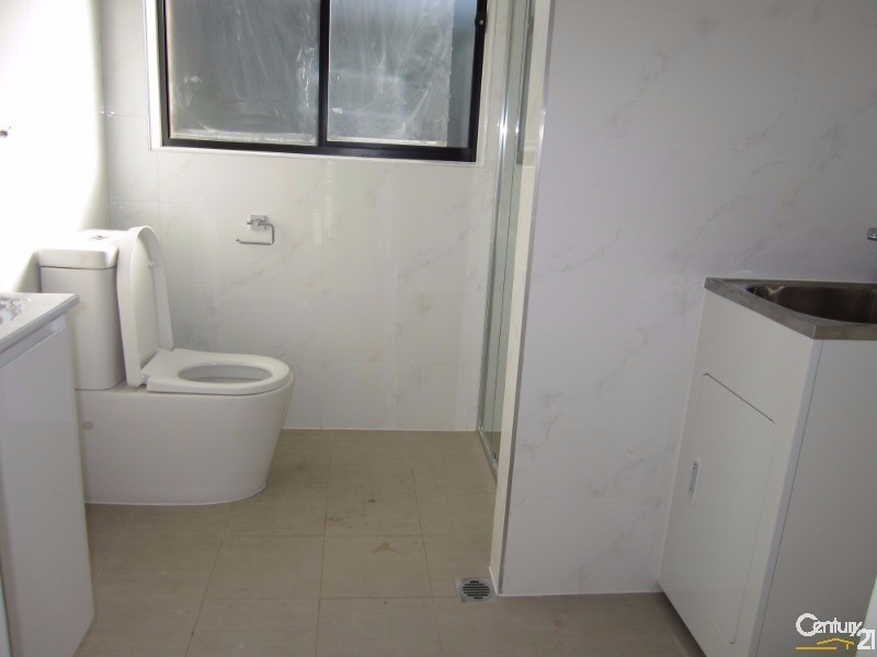 5a Belfield Road, Bossley Park NSW 2176