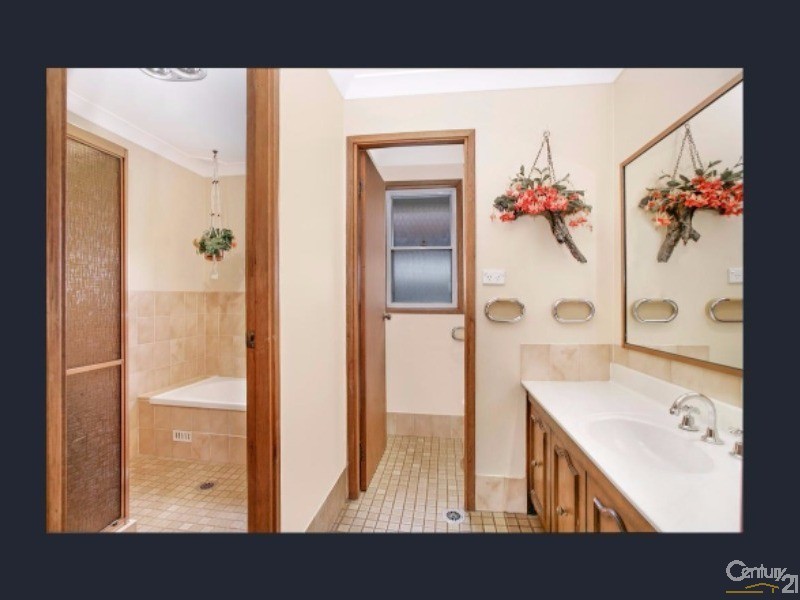 Greenfield Park NSW 2176