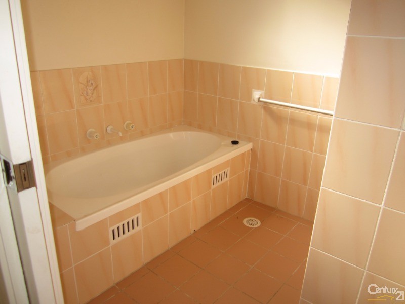 Hinchinbrook NSW 2168