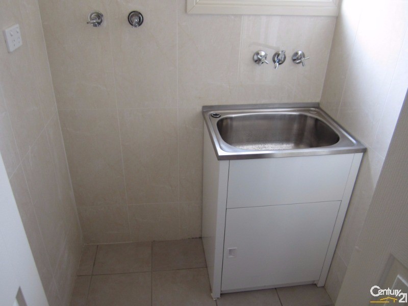 Bossley Park NSW 2176