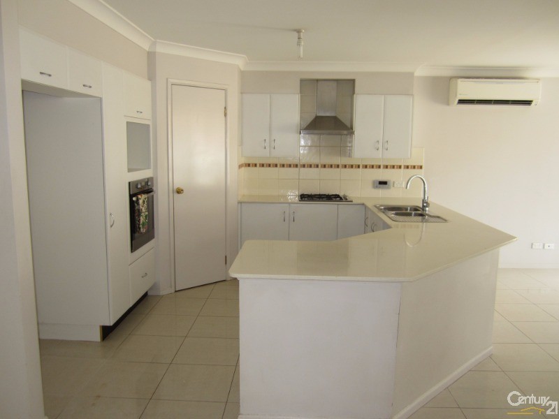 78 Greenfield Road, Greenfield Park NSW 2176