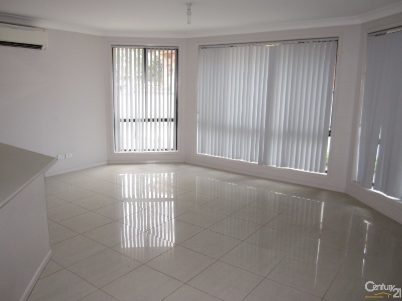 78 Greenfield Road, Greenfield Park NSW 2176