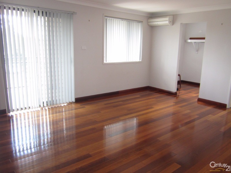 78 Greenfield Road, Greenfield Park NSW 2176