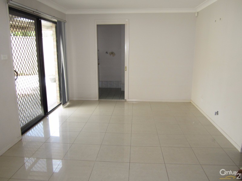 78 Greenfield Road, Greenfield Park NSW 2176