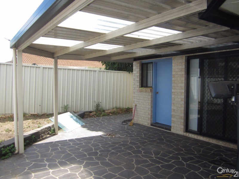 78 Greenfield Road, Greenfield Park NSW 2176