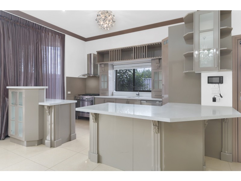 26 Maxwell Place, Abbotsbury NSW 2176