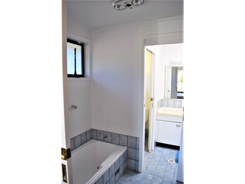 Bossley Park NSW 2176