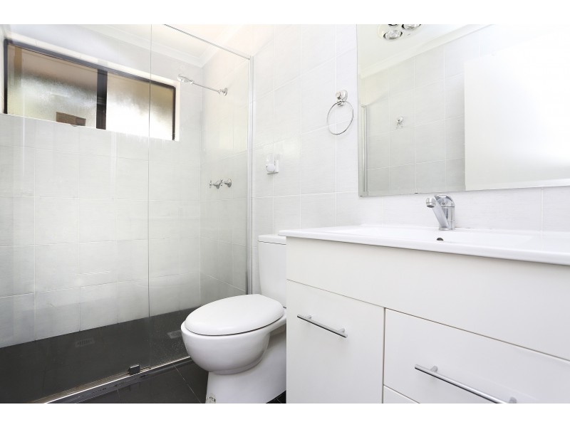 Edensor Park NSW 2176