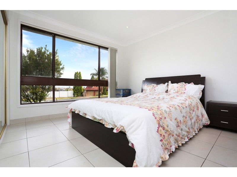 Edensor Park NSW 2176