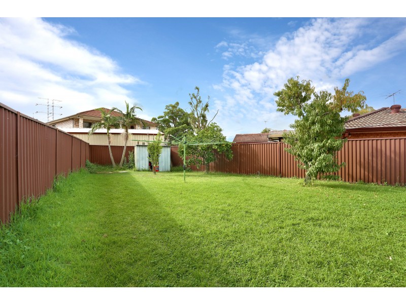 Edensor Park NSW 2176