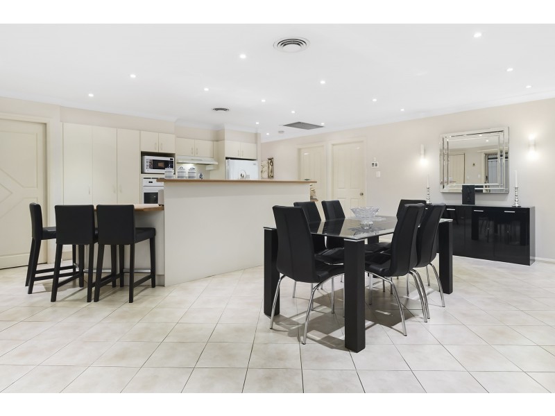 26 Idriess Place, Edensor Park NSW 2176