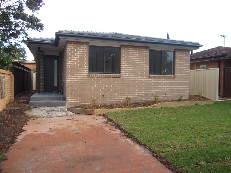 Edensor Park NSW 2176