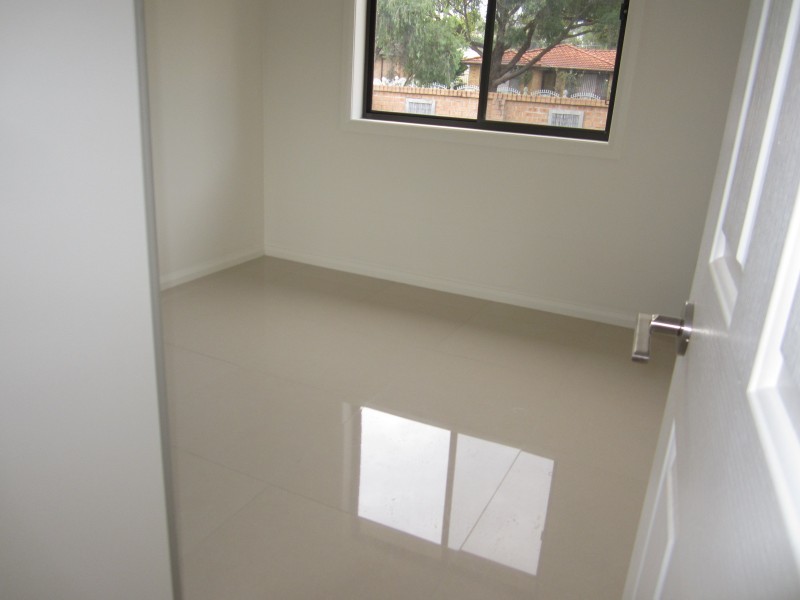 Edensor Park NSW 2176