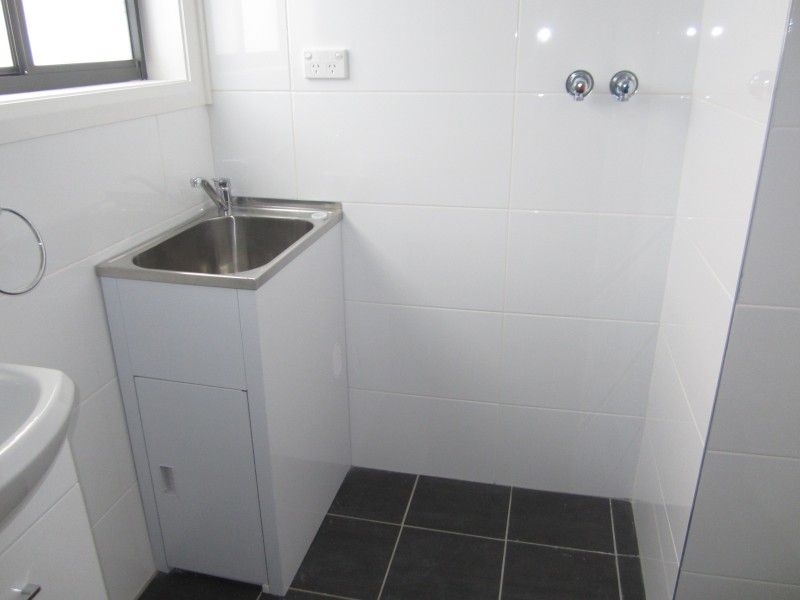 Edensor Park NSW 2176