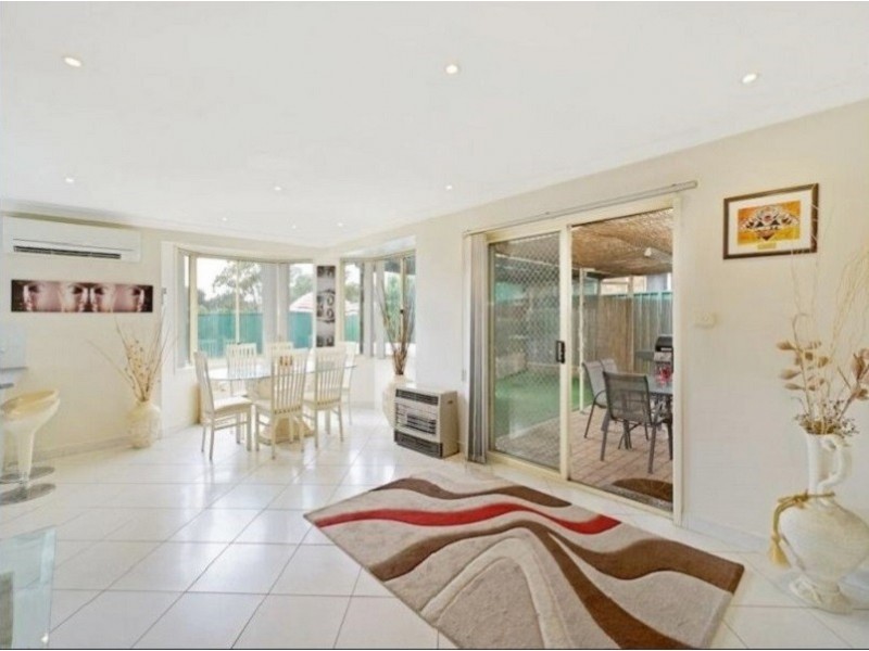 Hoxton Park NSW 2171