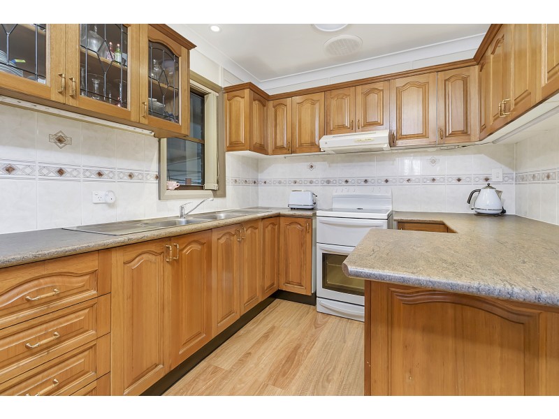 120 Willan Drive, Cartwright NSW 2168