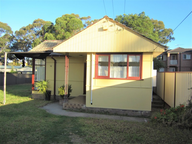 6 Quarry Road, Bossley Park NSW 2176