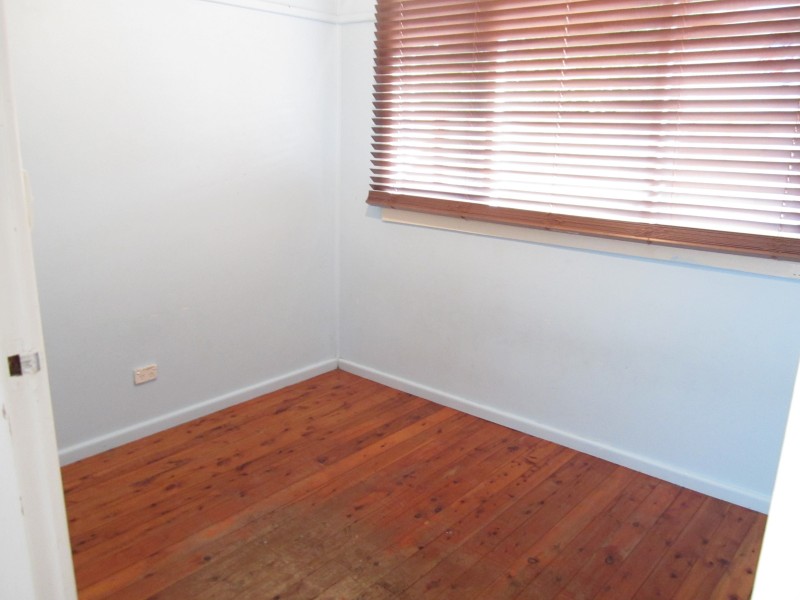 6 Quarry Road, Bossley Park NSW 2176