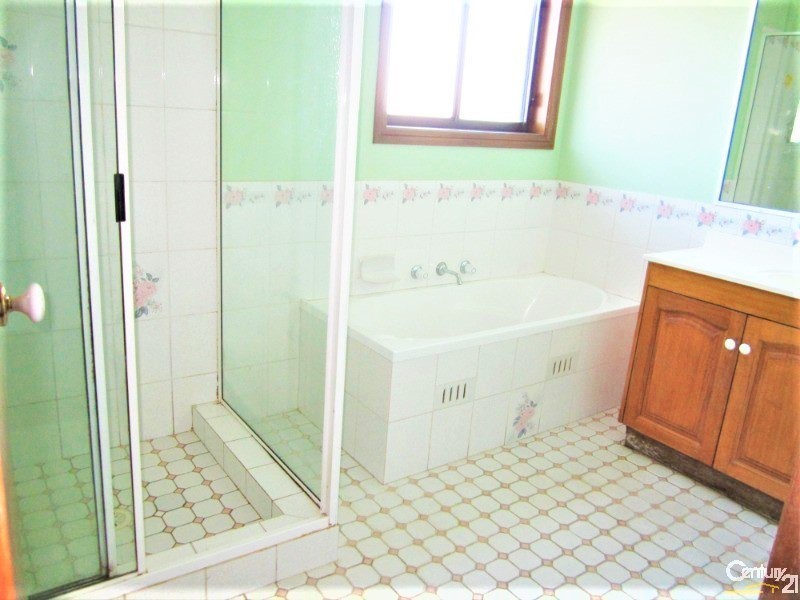 Bossley Park NSW 2176