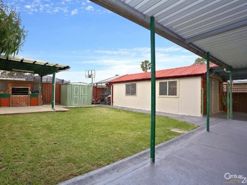 Greenfield Park NSW 2176