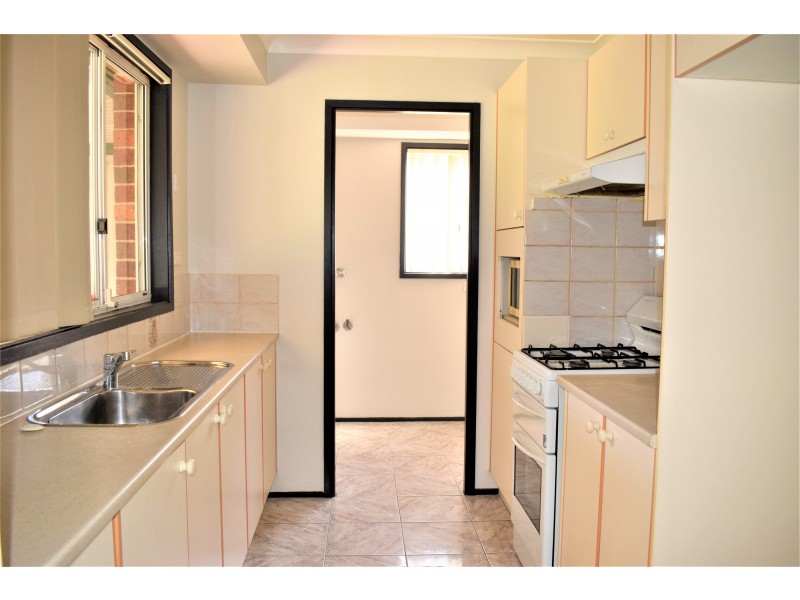 Edensor Park NSW 2176