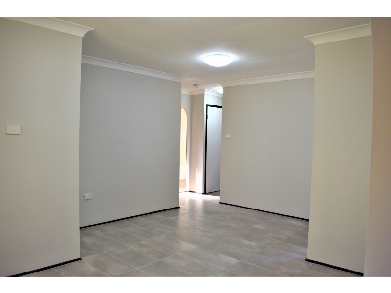 Edensor Park NSW 2176