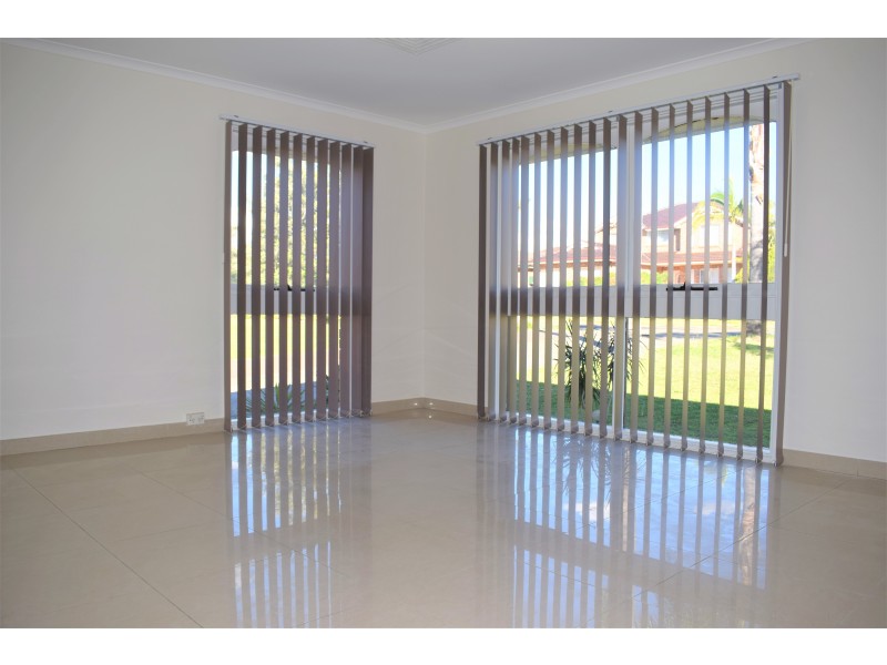 5 Wallaby Close, Bossley Park NSW 2176