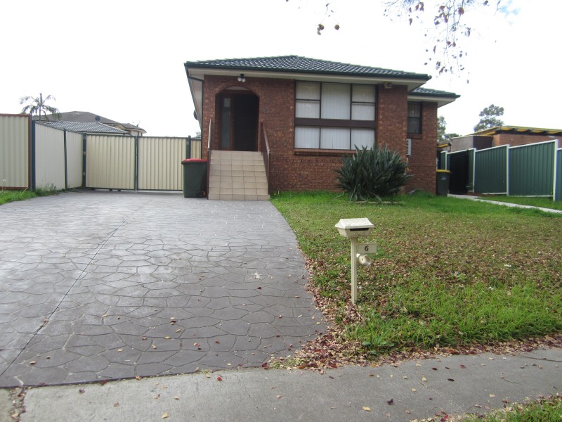 Edensor Park NSW 2176