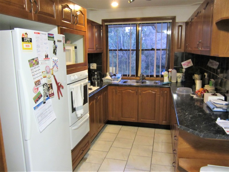 Edensor Park NSW 2176