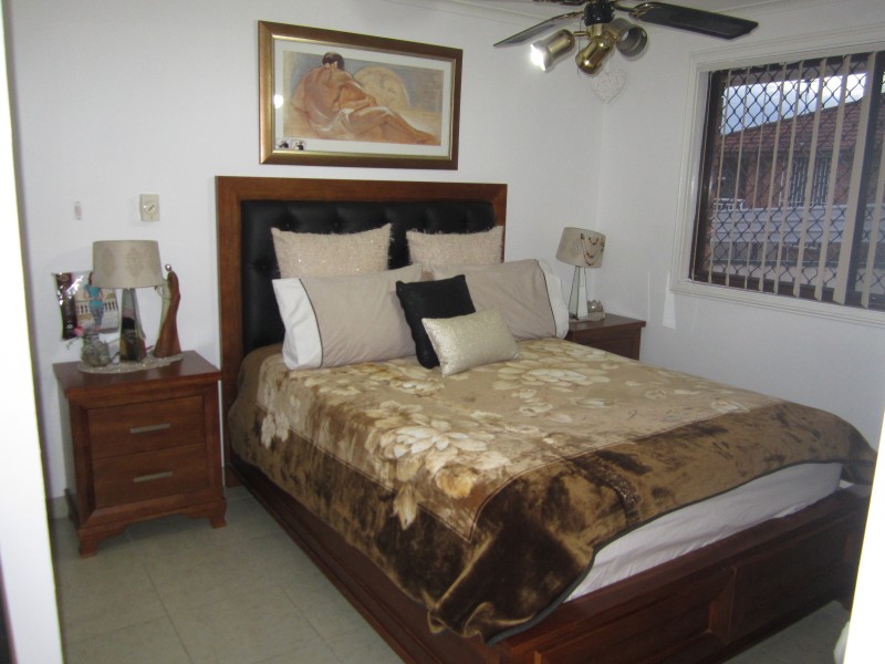 Edensor Park NSW 2176