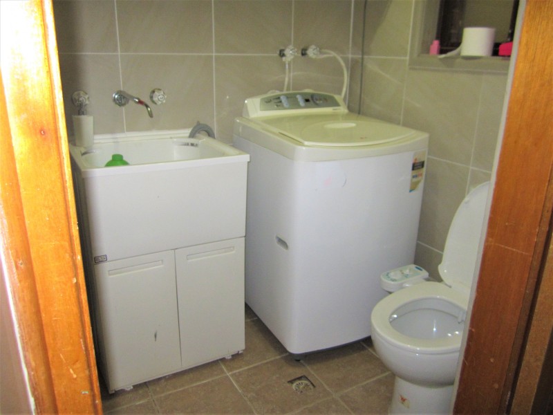 Edensor Park NSW 2176