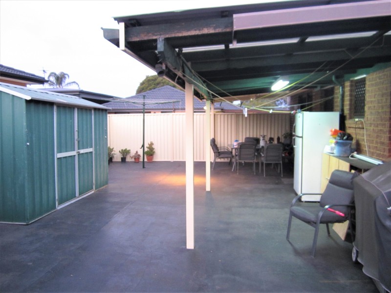 Edensor Park NSW 2176