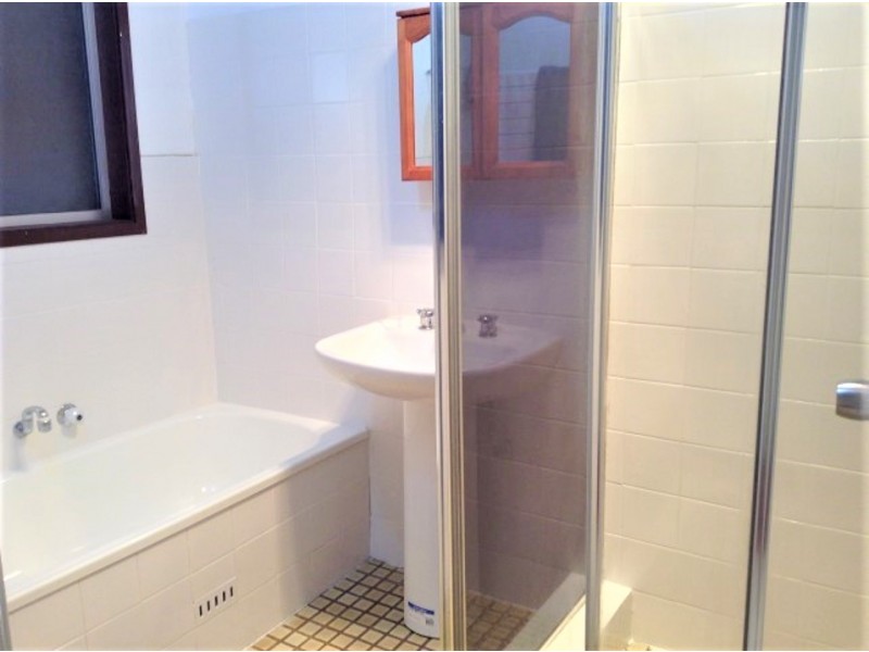 Greenfield Park NSW 2176