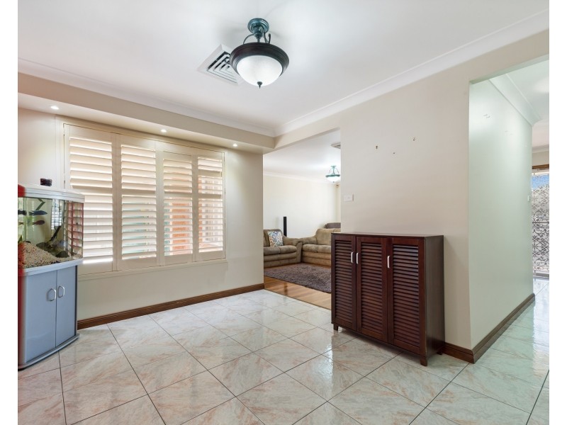 Edensor Park NSW 2176