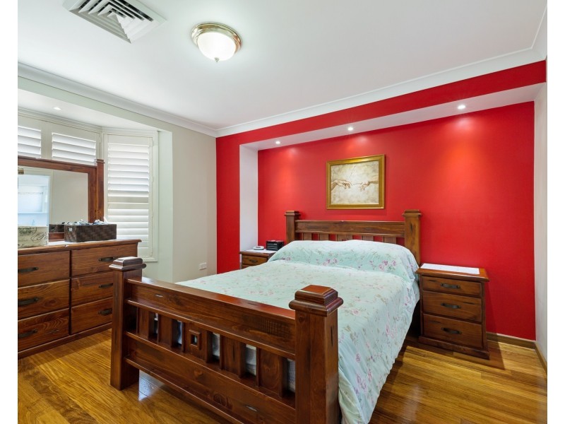 Edensor Park NSW 2176