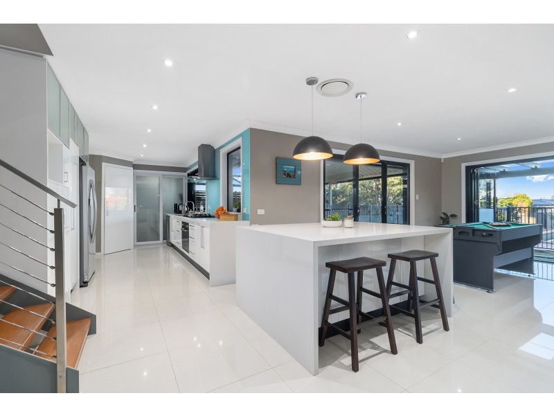 10 Glen Elgin Crescent, Edensor Park NSW 2176