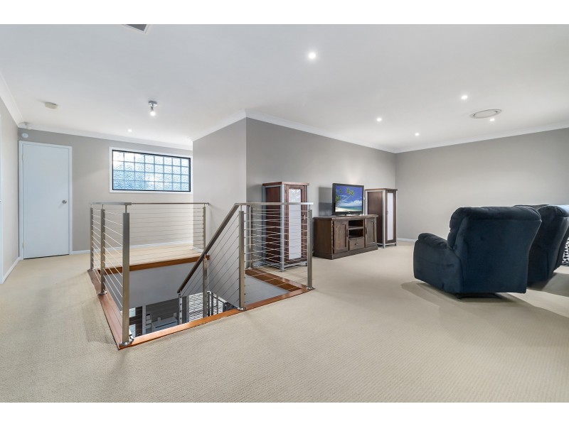 10 Glen Elgin Crescent, Edensor Park NSW 2176