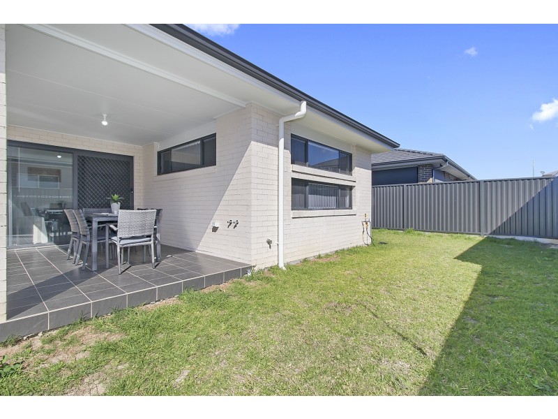41 Macksville Street, Carnes Hill NSW 2171