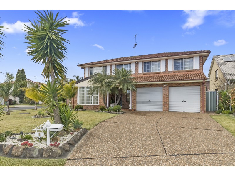 8 Swinborne Crescent, Wetherill Park NSW 2164