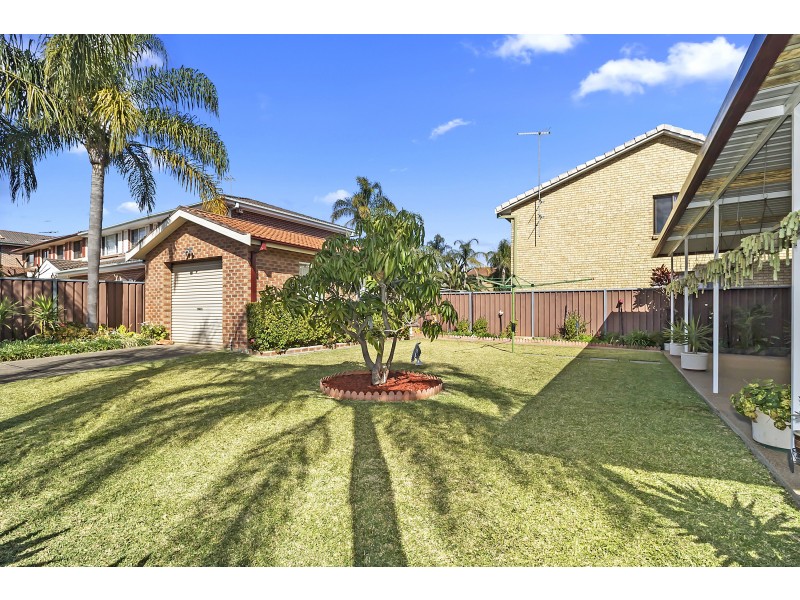 8 Swinborne Crescent, Wetherill Park NSW 2164