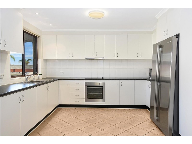 24 Mimosa Road, Bossley Park NSW 2176