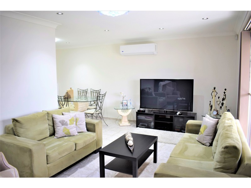 126 Mimosa Road, Bossley Park NSW 2176