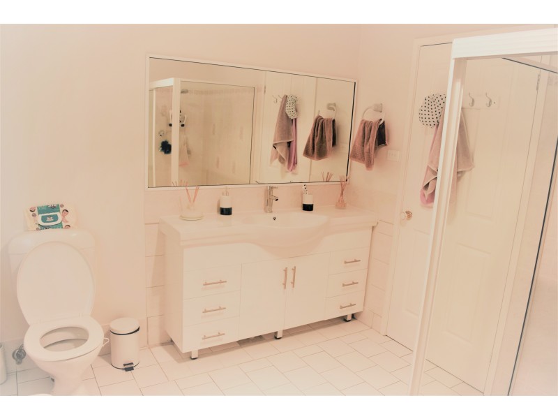 147 Bossley Road, Bossley Park NSW 2176