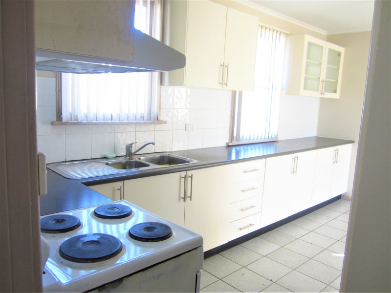 Fairfield West NSW 2165