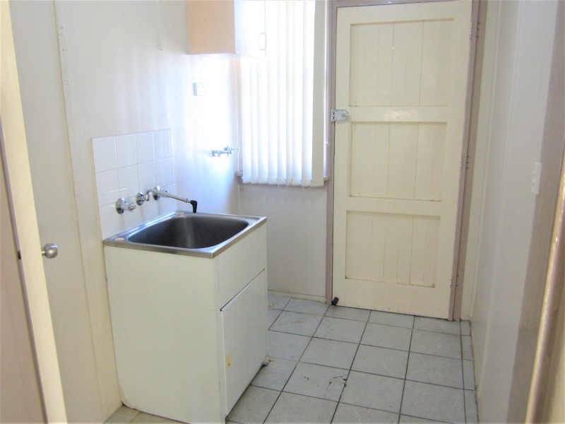 Fairfield West NSW 2165