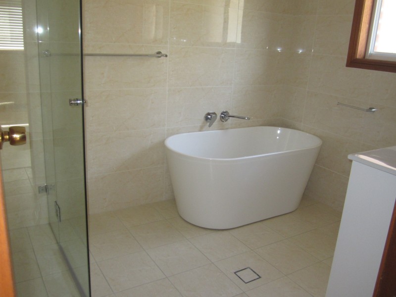 Edensor Park NSW 2176