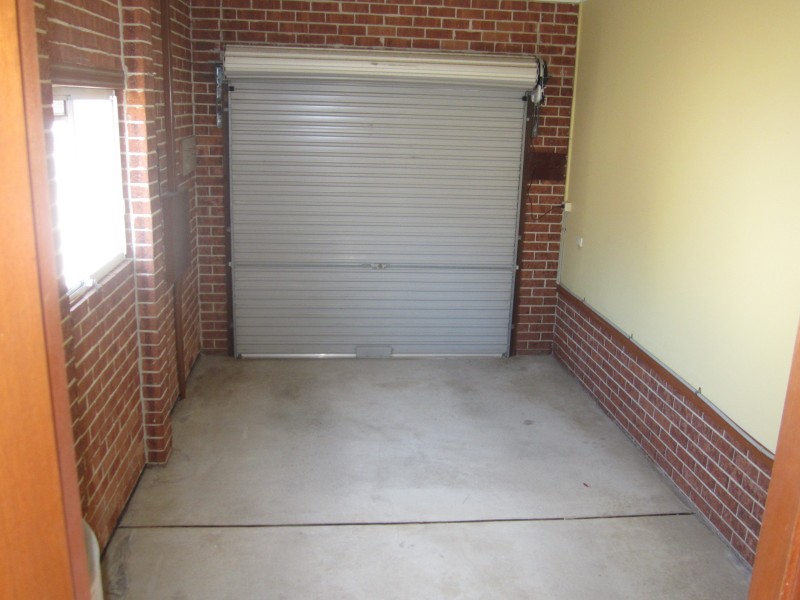 Edensor Park NSW 2176