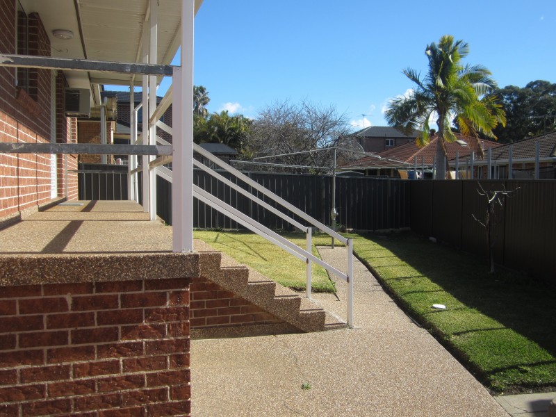 Edensor Park NSW 2176